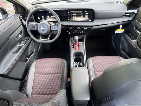 New 2026 Nissan Kicks SR w/ SR Premium Package AWD/4WD image 16