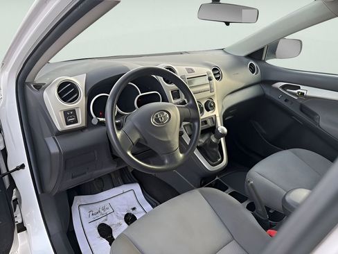 Used 2009 Toyota Matrix Base image 22