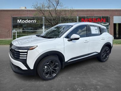 New 2025 Nissan Kicks SR w/ Illumination Package