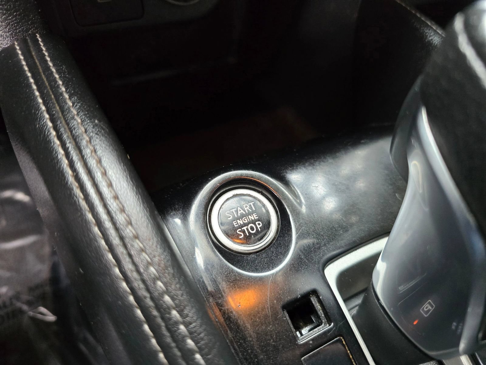 Used 2019 Nissan Kicks SV FWD image 26