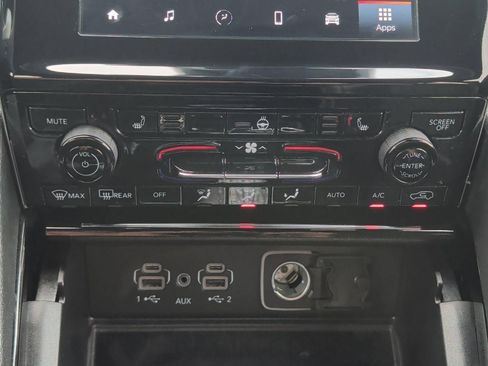 Used 2023 Jeep Grand Cherokee Altitude RWD image 20