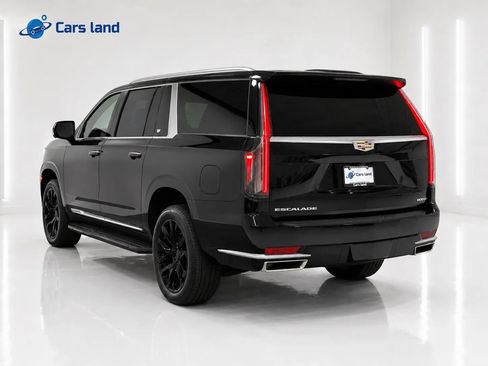 Used 2023 Cadillac Escalade ESV Luxury RWD image 5