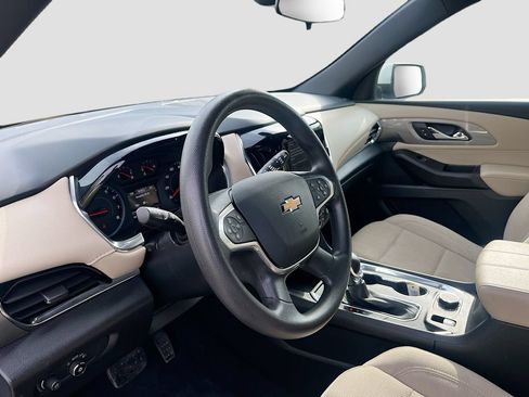 Used 2023 Chevrolet Traverse LS w/ Safety Package FWD image 11