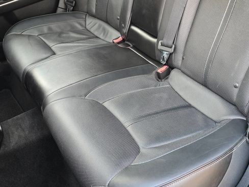 Used 2014 Chrysler 300 C image 78