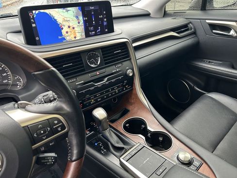 Used 2022 Lexus RX 350L Premium w/ Premium Package AWD/4WD image 21