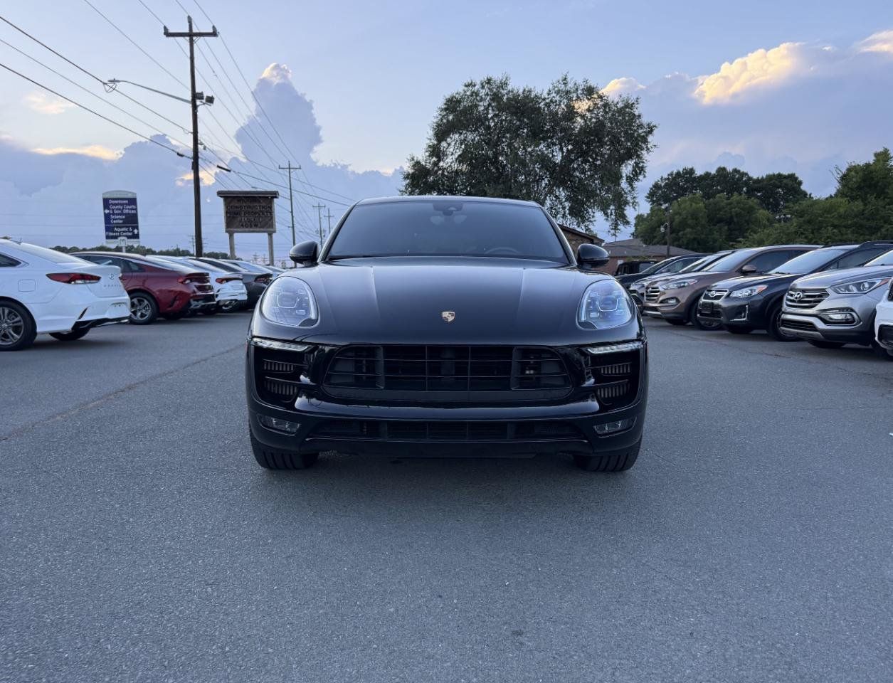 Used 2018 Porsche Macan GTS AWD/4WD image 2