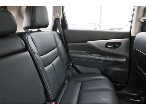 Used 2024 Nissan Murano SL image 10