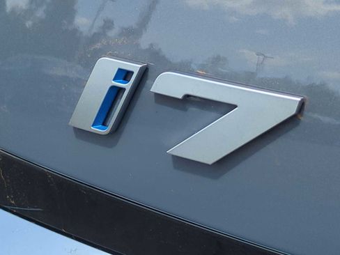 New 2025 BMW i7 eDrive50 w/ Executive Package image 12
