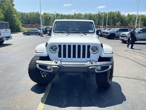Used 2021 Jeep Wrangler Unlimited Sahara w/ Cold Weather Group AWD/4WD image 31