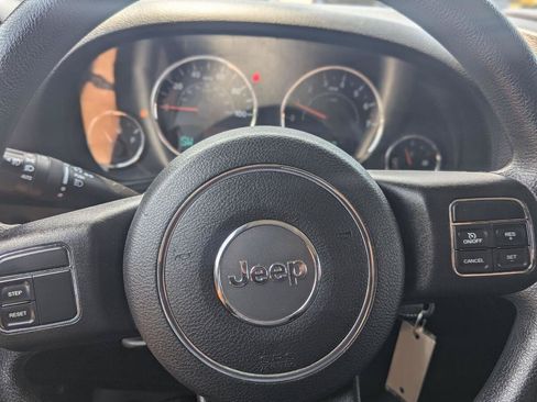 Used 2015 Jeep Wrangler Unlimited Sport AWD/4WD image 20