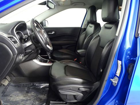 Used 2020 Jeep Compass Latitude image 10