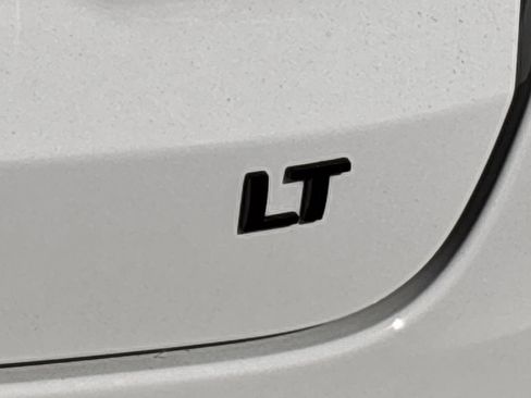 New 2026 Chevrolet Trax LT w/ Driver Confidence Package FWD image 6