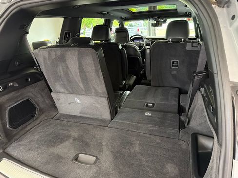 Used 2021 Jeep Grand Cherokee L Overland w/ Luxury Tech Group IV AWD/4WD image 29
