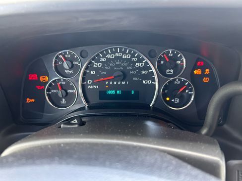 Used 2017 Chevrolet Express 3500 LT w/ LT Preferred Equipment Group RWD image 14