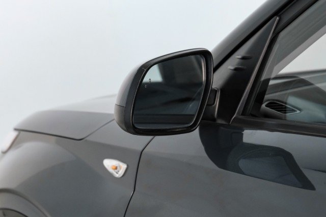 Used 2024 Hyundai Venue SEL FWD image 37