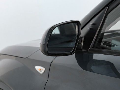 Used 2024 Hyundai Venue SEL FWD image 37