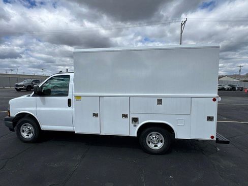 New 2026 Chevrolet Express 3500 w/ Power Convenience Package RWD image 7