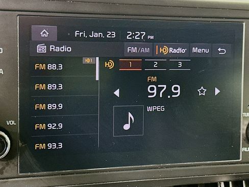 Used 2024 Kia Carnival LX image 21