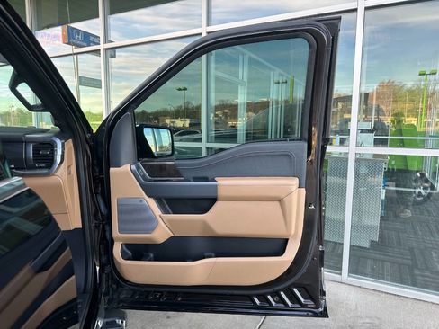 Used 2021 Ford F150 Lariat image 53