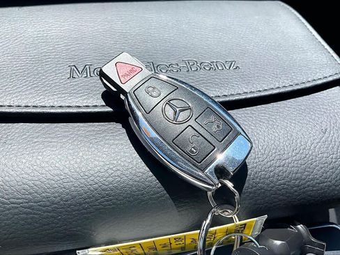 Used 2011 Mercedes-Benz E 350 Sedan image 14
