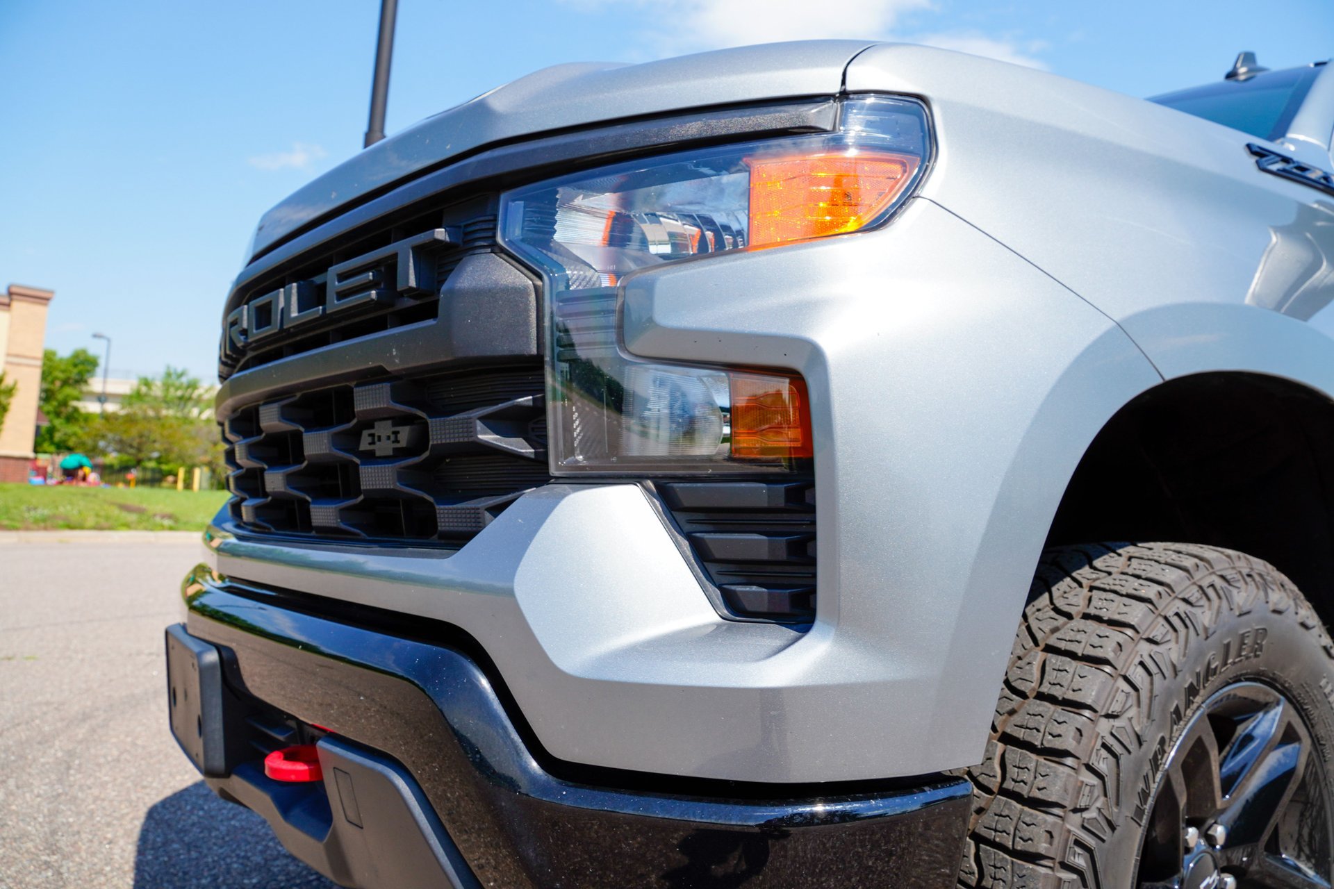 Used 2024 Chevrolet Silverado 1500 Custom Trail Boss w/ LPO, Dark Essentials Package AWD/4WD image 19