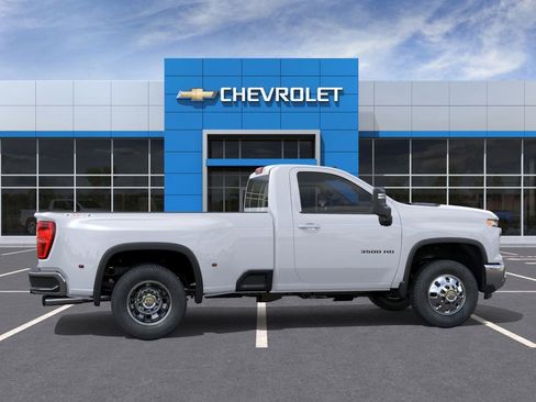 New 2026 Chevrolet Silverado 3500 LT image 5