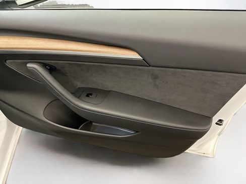 Used 2022 Tesla Model 3 Long Range image 35