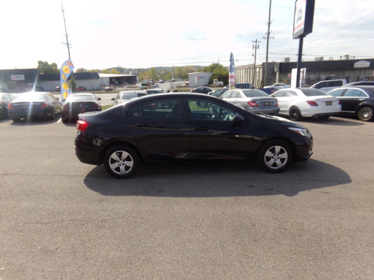 Used 2017 Chevrolet Cruze LS FWD image 5