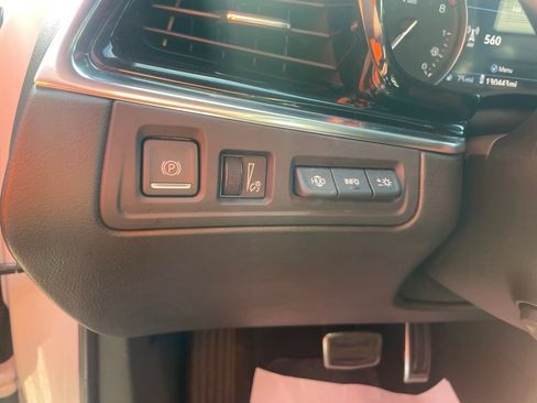 Used 2021 Cadillac XT6 Sport w/ Platinum Package AWD/4WD image 18