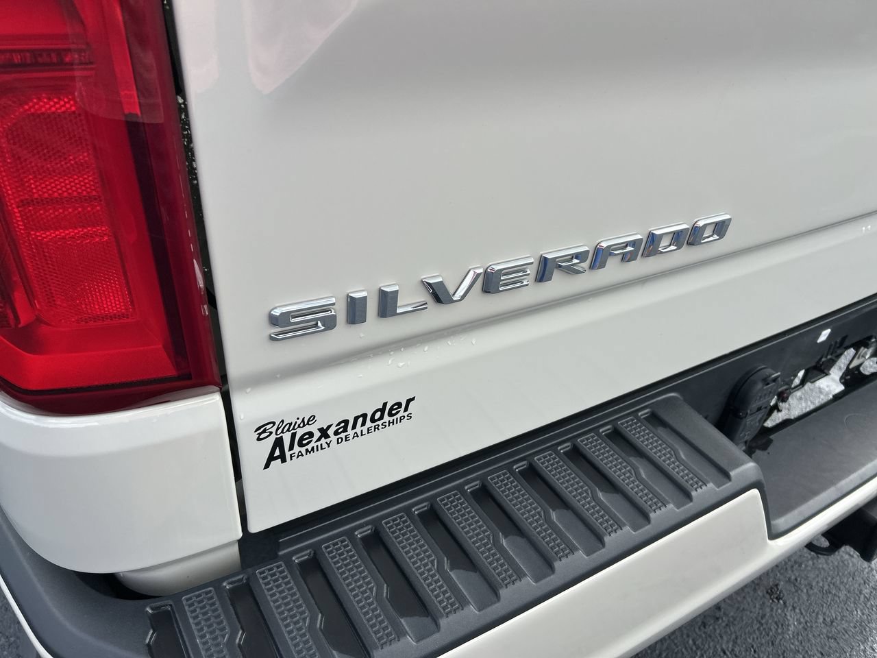 Used 2026 Chevrolet Silverado 1500 RST AWD/4WD image 11