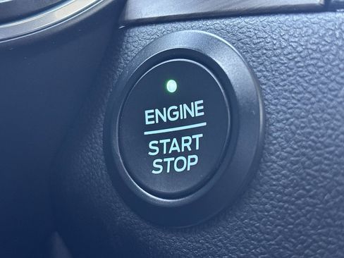 Certified 2020 Ford Escape Titanium image 32