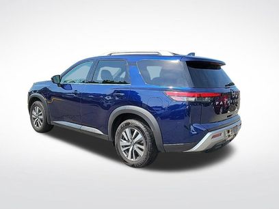 Used 2025 Nissan Pathfinder SL