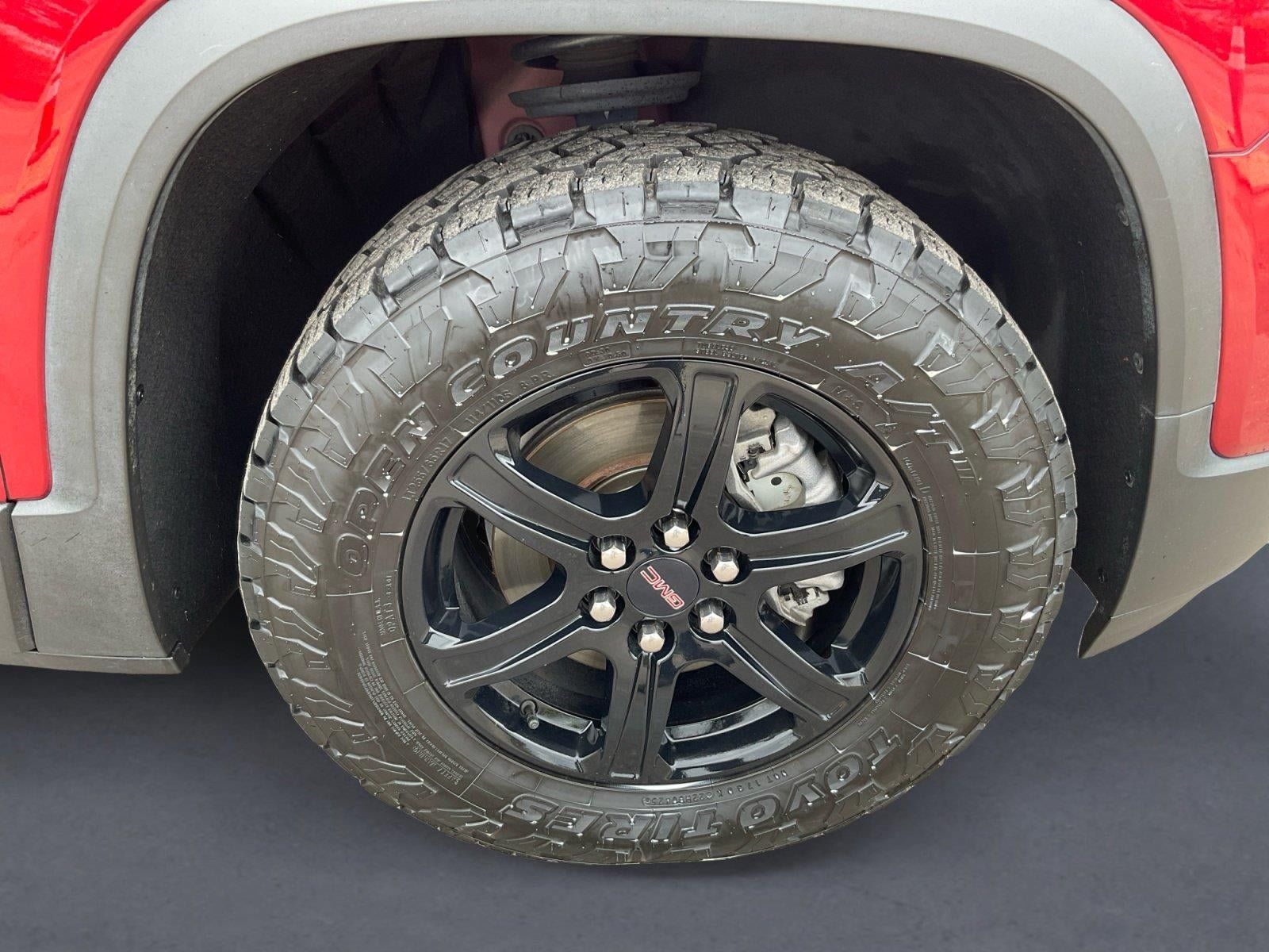 Used 2022 GMC Acadia AT4 w/ Technology Package AWD/4WD image 14