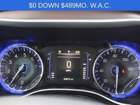 Used 2024 Chrysler Voyager LX image 35