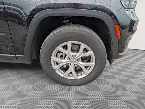 Used 2022 Jeep Grand Cherokee L Limited AWD/4WD image 9