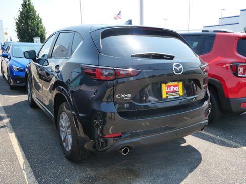 Used 2024 MAZDA CX-5 AWD 2.5 S w/ Preferred Package image 3