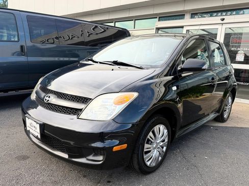 Used 2006 Scion xA FWD image 3