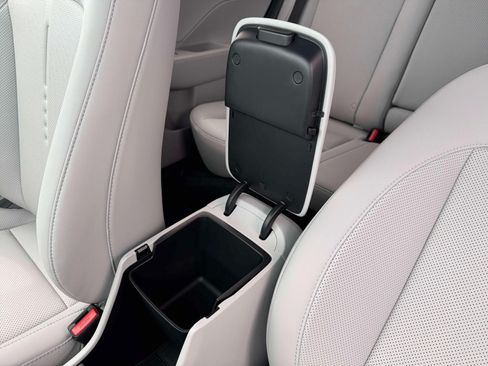 New 2026 Hyundai Kona SEL Premium AWD/4WD image 19