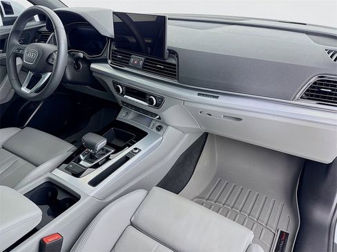 Used 2024 Audi Q5 2.0T Premium image 28