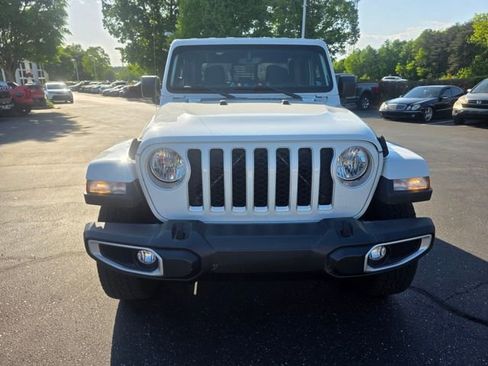 Used 2021 Jeep Gladiator Overland AWD/4WD image 2