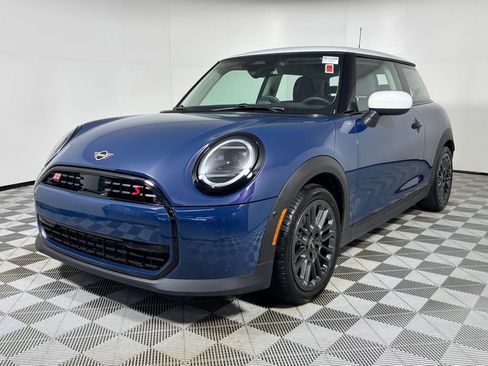 Used 2025 MINI Cooper S FWD image 3
