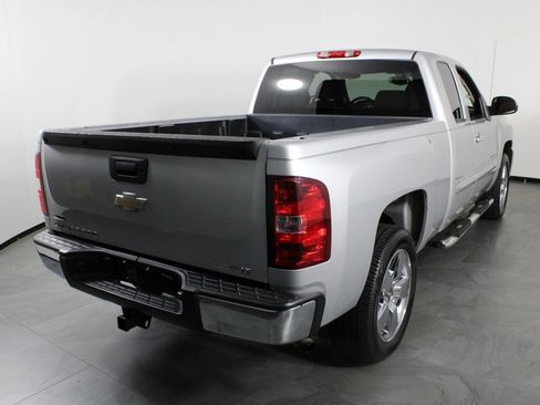 Used 2010 Chevrolet Silverado 1500 LT w/ Regional Value Package image 14