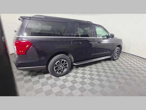 Used 2023 Ford Expedition Max XLT image 40