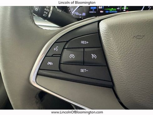 Used 2017 Cadillac XT5 Luxury w/ Driver Awareness Package AWD/4WD image 51