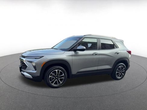 Used 2025 Chevrolet TrailBlazer LT image 9