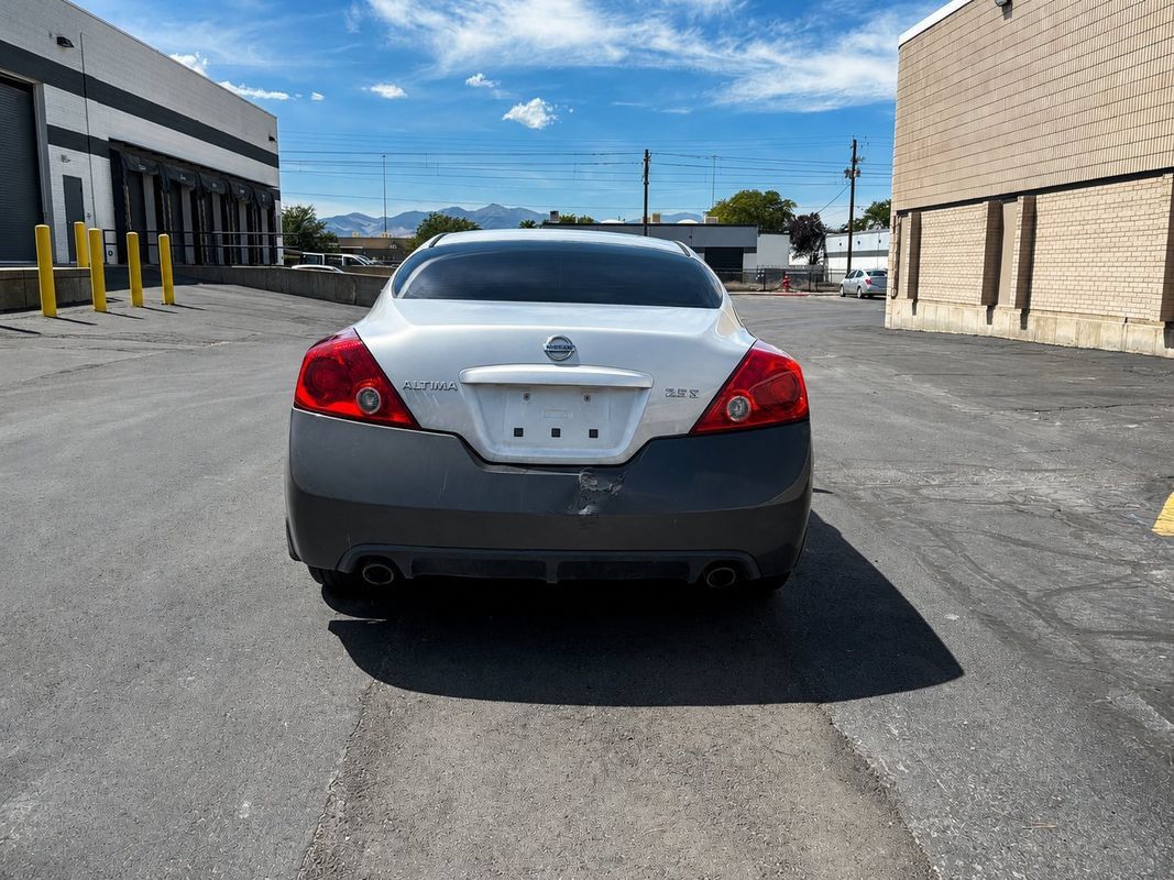 Used 2011 Nissan Altima 2.5 S FWD image 5