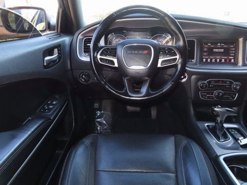Used 2021 Dodge Charger SXT w/ Leather Interior Group image 17