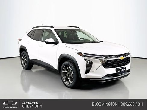 New 2026 Chevrolet Trax LT w/ Driver Confidence Package FWD image 1