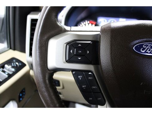 Used 2018 Ford F150 Lariat image 28