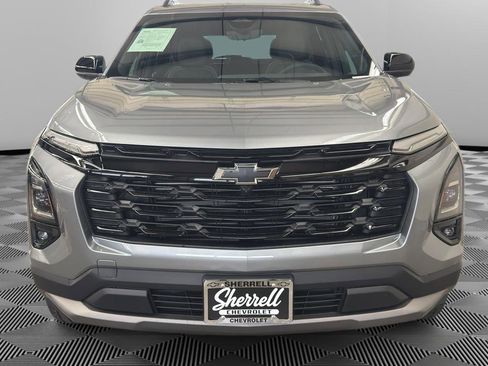 New 2026 Chevrolet Equinox LT AWD/4WD image 2